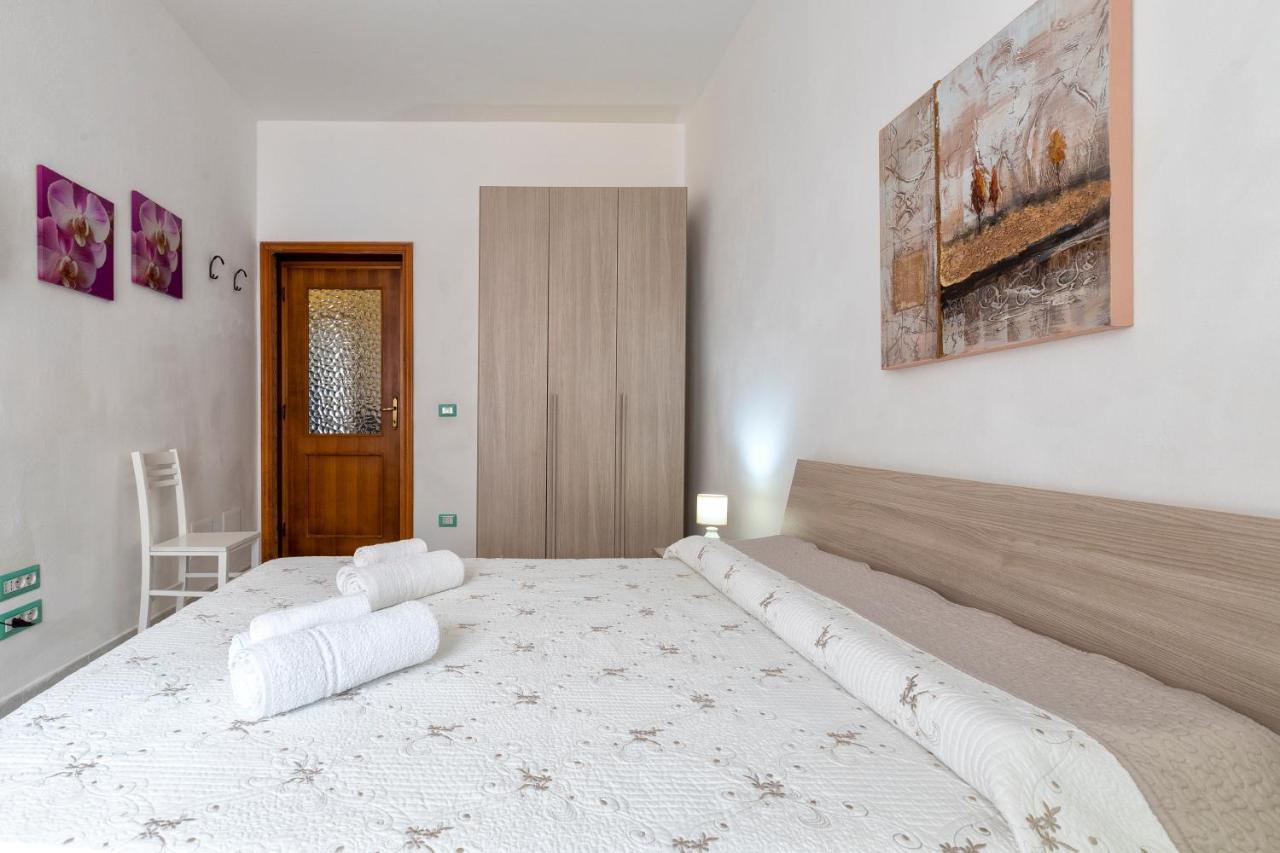 Apartment Il Nespolo , Vicino Alle Spiagge, Per Coppie E Famiglie *