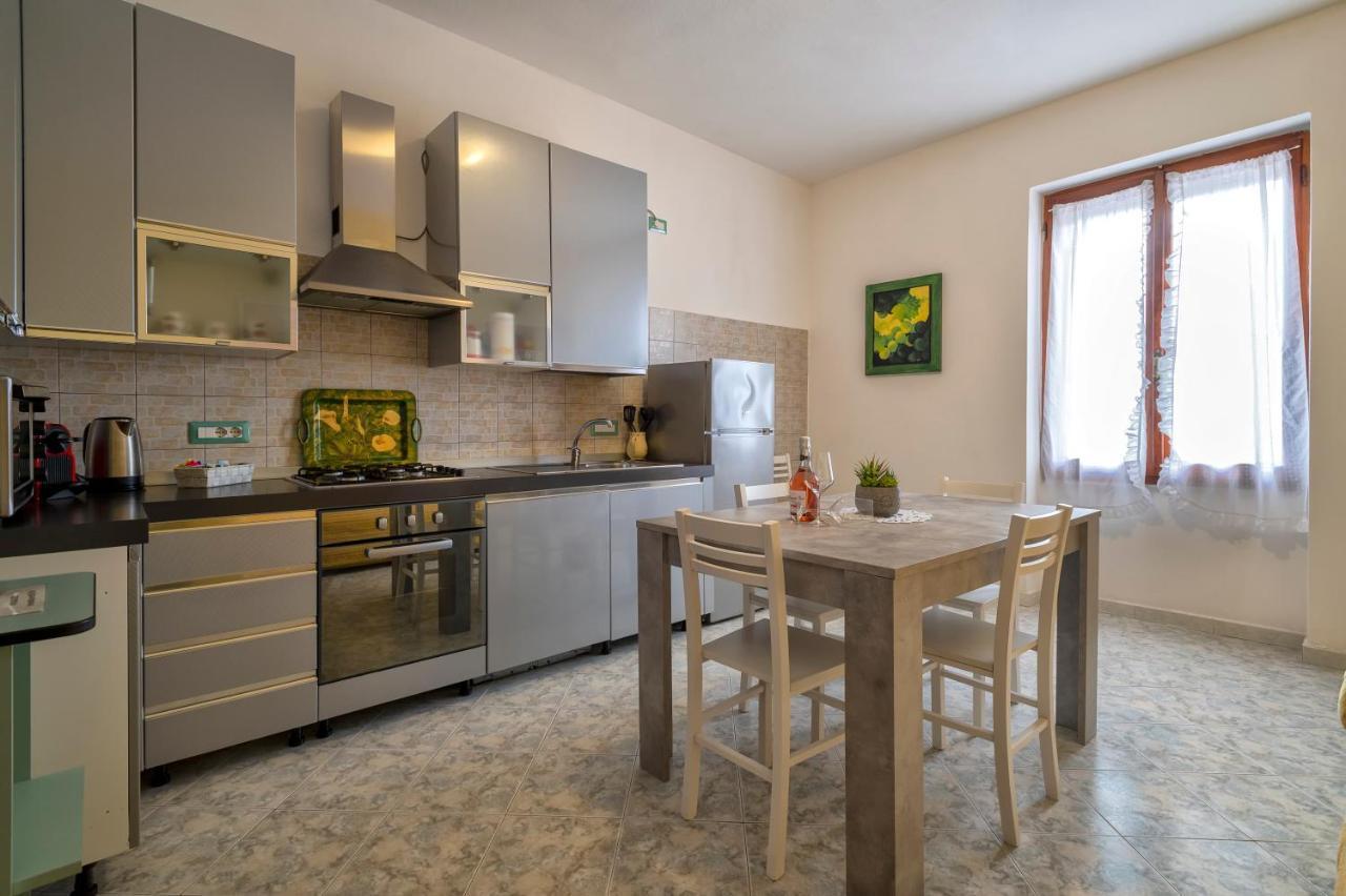 Apartment Il Nespolo , Vicino Alle Spiagge, Per Coppie E Famiglie