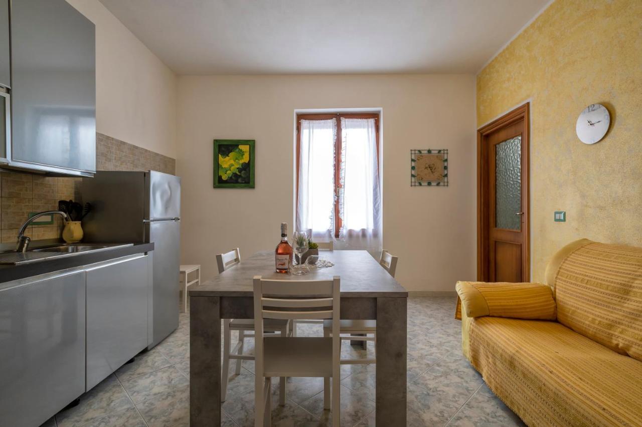 Il Nespolo , Vicino Alle Spiagge, Per Coppie E Famiglie Apartment