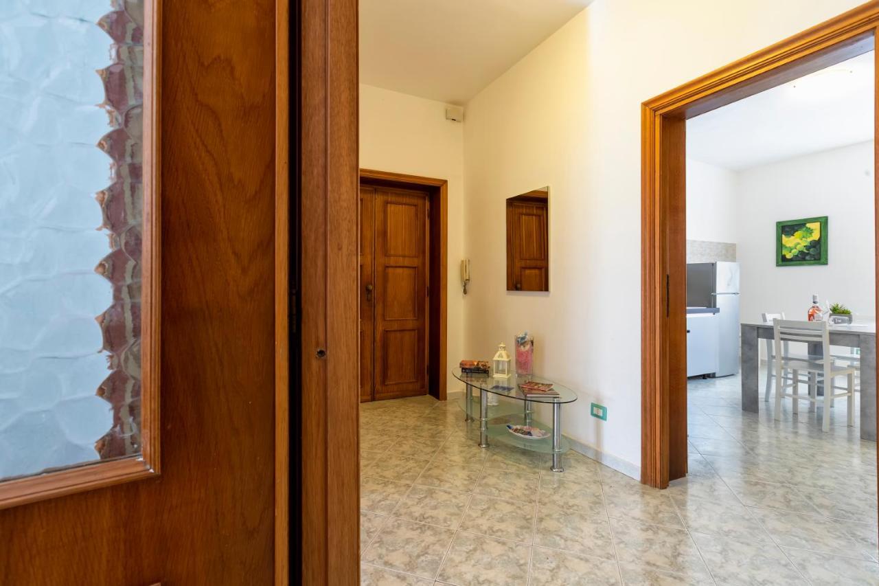 Il Nespolo , Vicino Alle Spiagge, Per Coppie E Famiglie Apartment